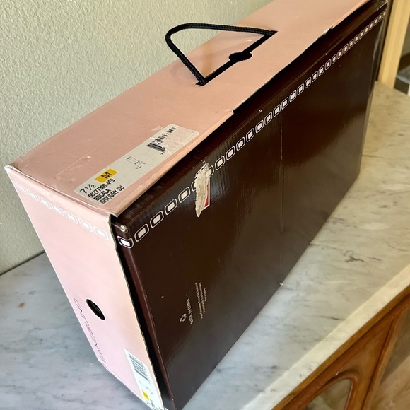 “Bandolino” BDCala Dressy Heel Platform Boots Womens 7.5 Gray Suede w/ Side Zip - Picture 15 of 17